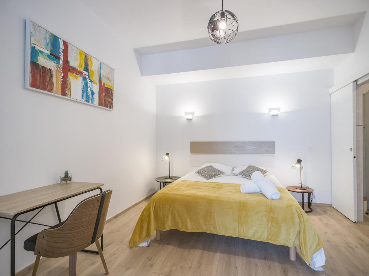 Apartmán Loft Courtalon - Haut Standing - Patio - Parking Prives Troyes Exteriér fotografie