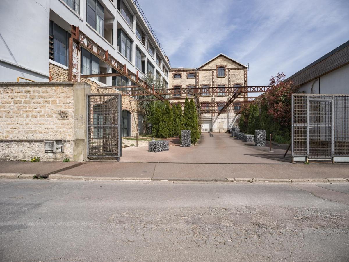 Apartmán Loft Courtalon - Haut Standing - Patio - Parking Prives Troyes Exteriér fotografie